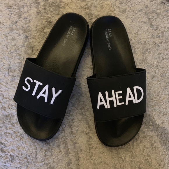 Zara sandal/slide. Never used - Picture 2 of 3